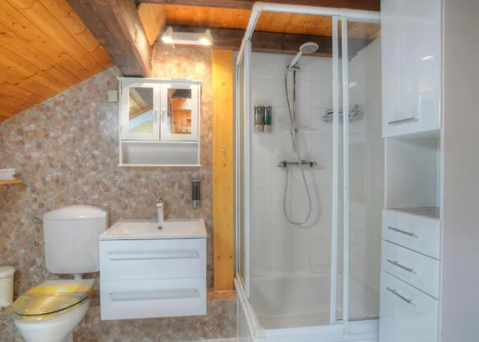 Elena Mit Eigener Sauna *